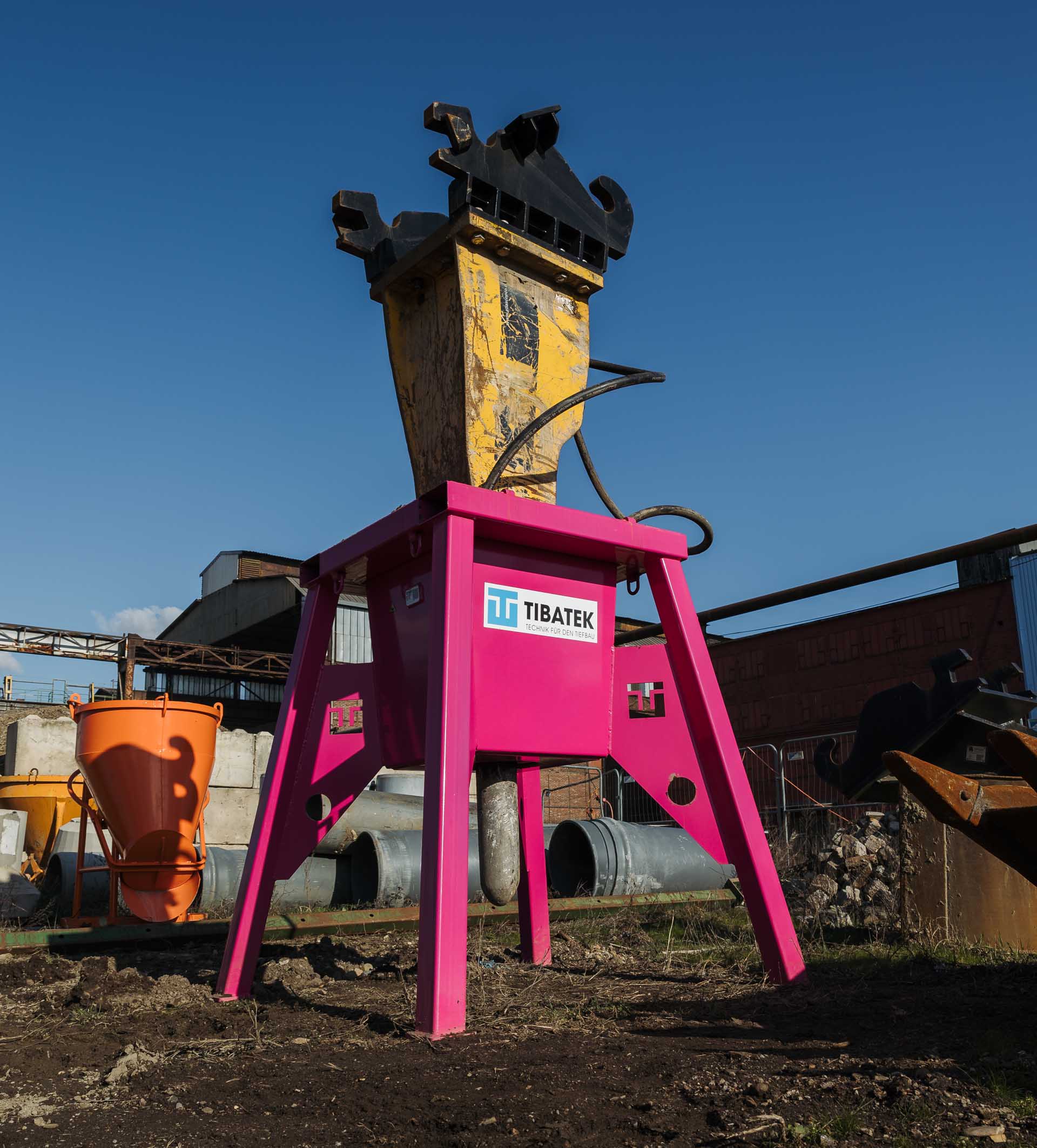 Der TIBATEK Hammerständer